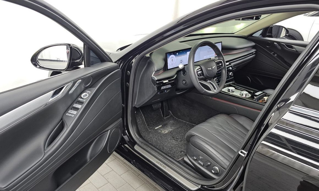 Genesis G80 Gasoline 2.5 Turbo AWD, 2025