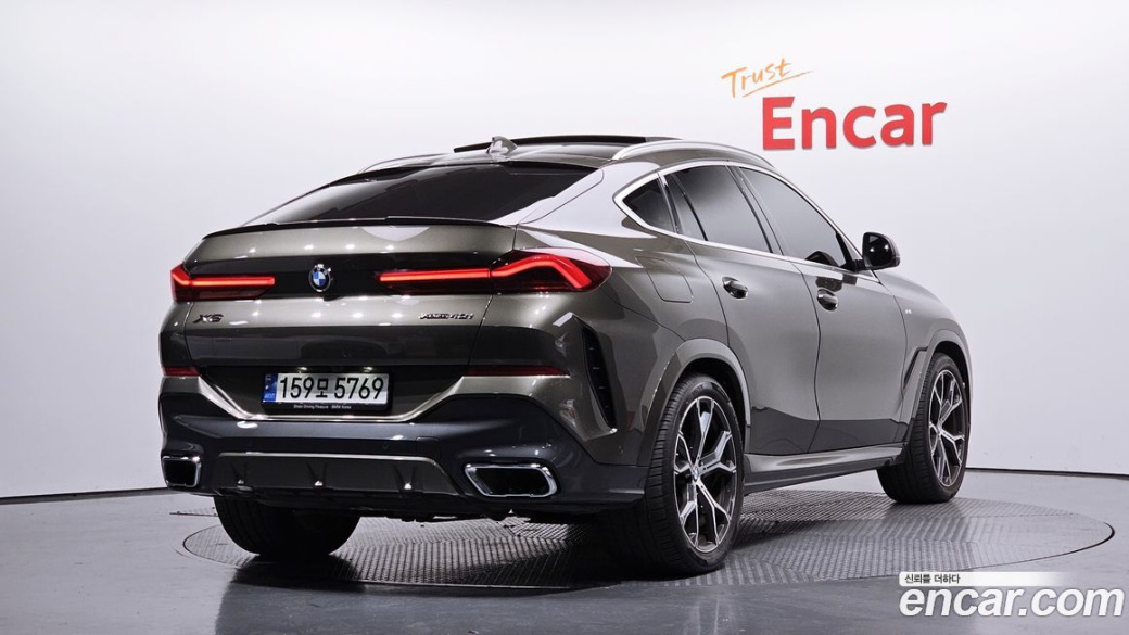 BMW X6 xDrive40i M Sport, 2022