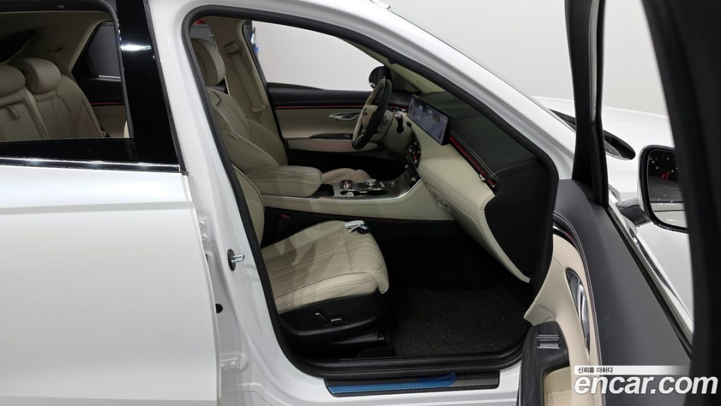 Genesis GV70 2.5T Gasoline AWD, 2025