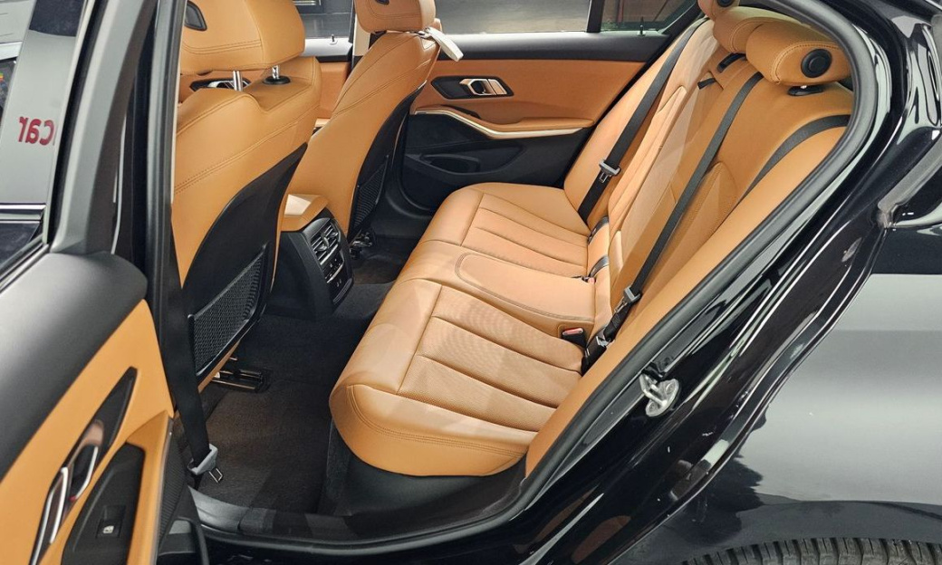 BMW 3-Series 320d xDrive, 2023