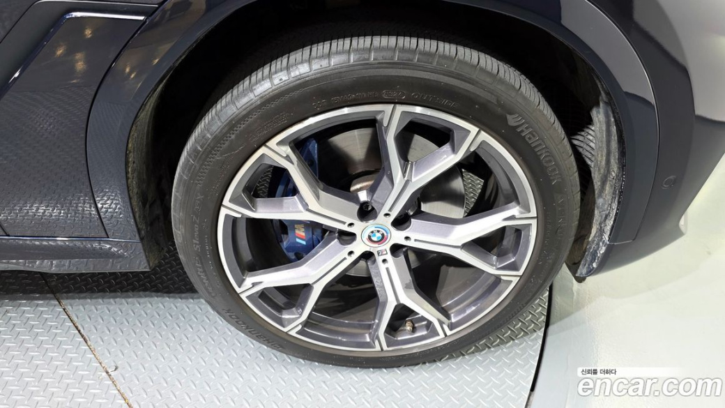 BMW X6 xDrive40i M Sport, 2022