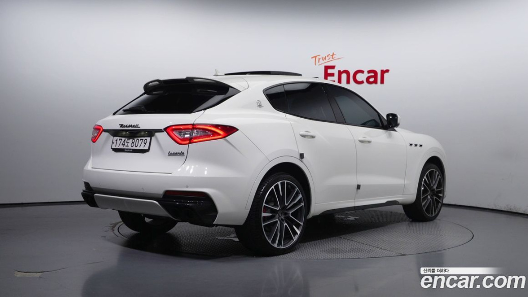 Maserati Levante 3.8 Trofeo, 2021