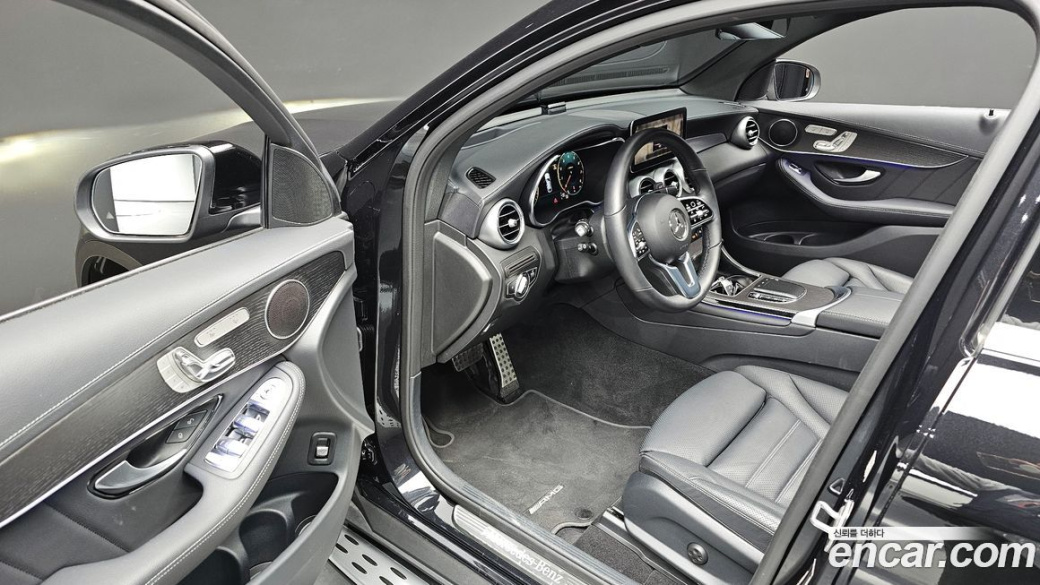 Mercedes-Benz GLC-Class GCL300 4MATIC Coupe, 2023