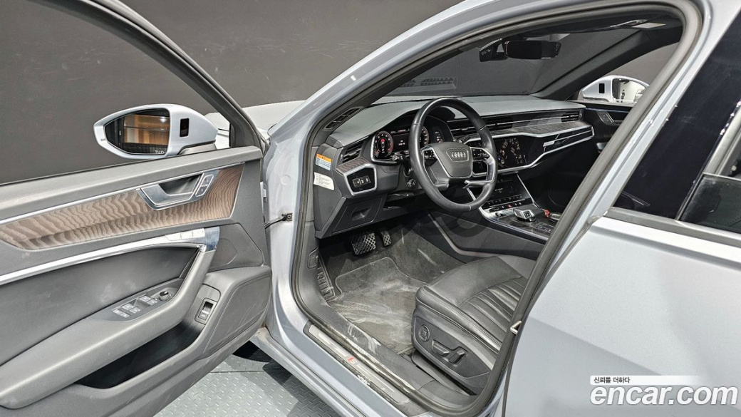 Audi A6 45 TFSI Quattro Premium, 2023