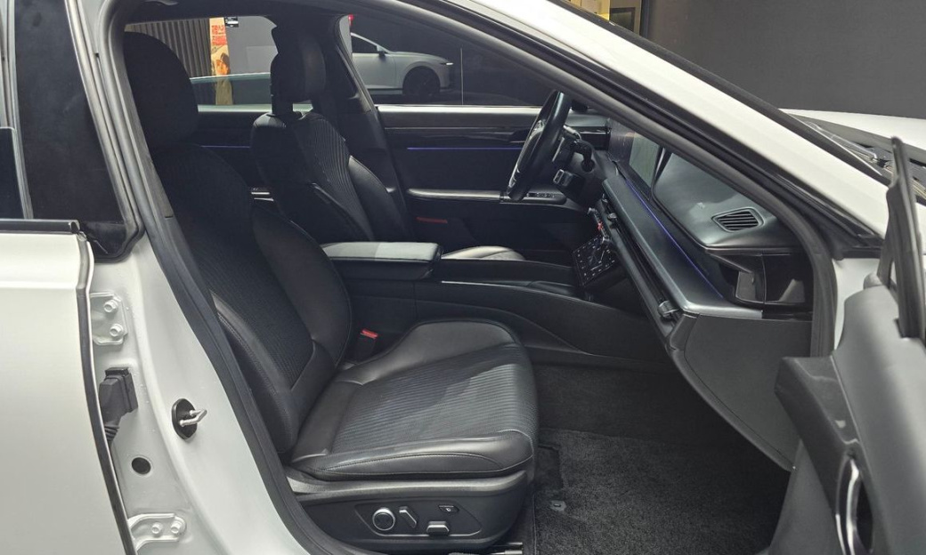 Hyundai Grandeur 2,5 Gasoline 2WD, 2023