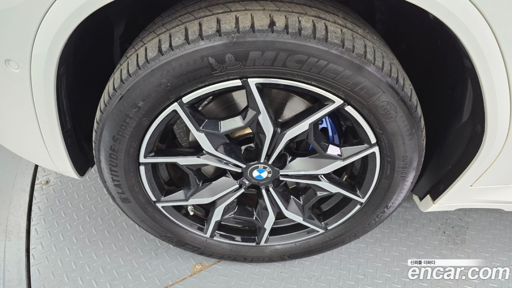 BMW X4 xDrive20i M Sport, 2022