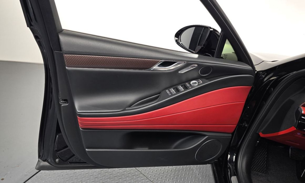 Genesis G80 Gasoline 2.5 Turbo AWD, 2025
