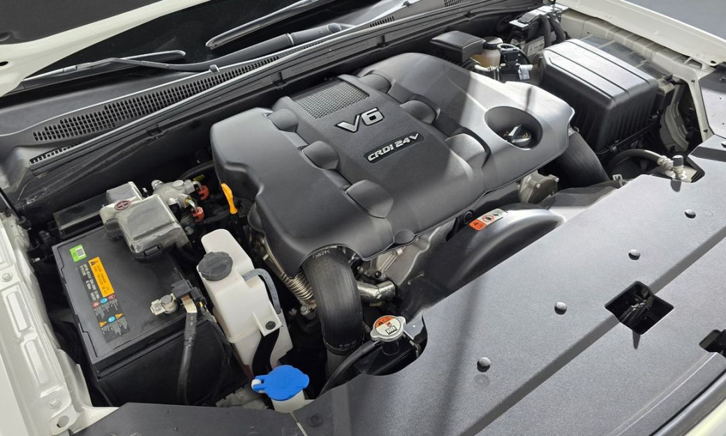 Kia Mohave Diesel 3.0 4WD 6-Seater, 2021