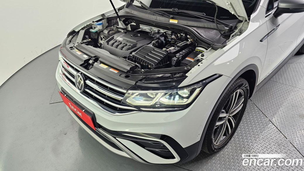Volkswagen Tiguan 2.0 TSI Prestige, 2023