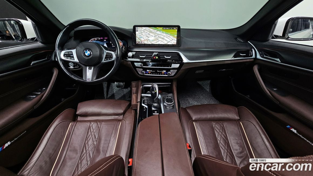 BMW 5-Series 523d xDrive M Sport, 2023