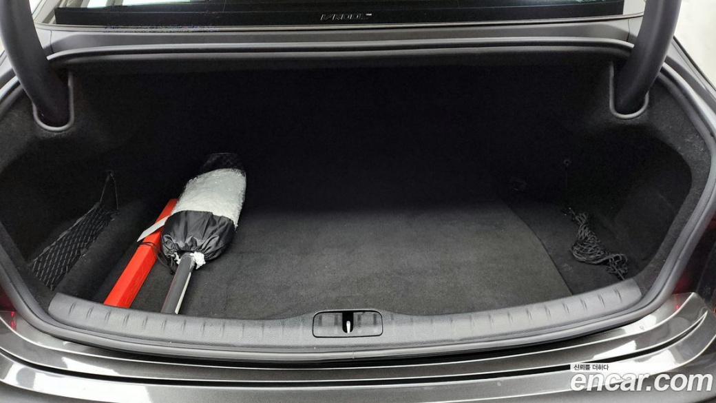Genesis G80 Gasoline 2.5 Turbo 2WD, 2025