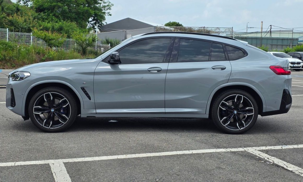 BMW X4 xDrive M40i, 2025