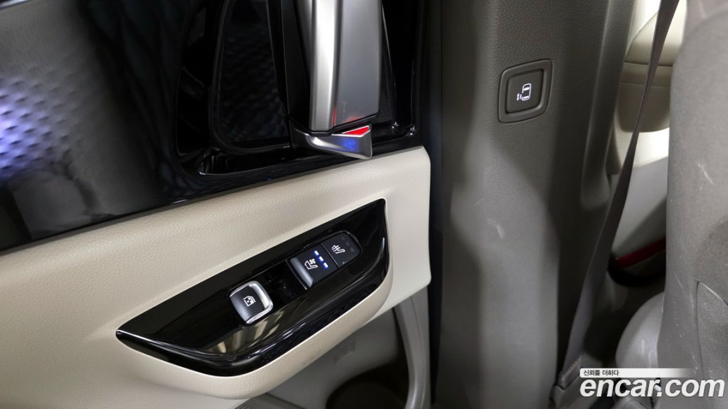 Kia Carnival 9-Seater Hi-Limousine, 2022