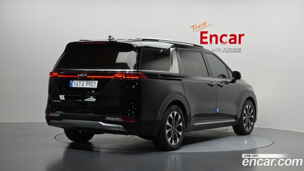 Kia Carnival 9-Seater Signature, 2023