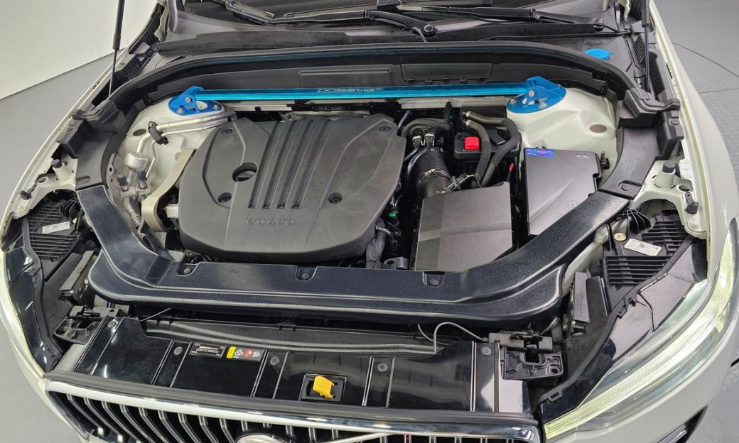 Volvo XC60 B5 Ultimate Bright, 2023