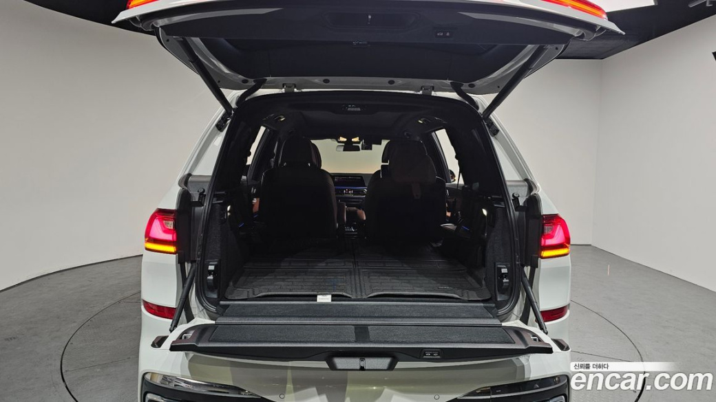 BMW X7 xDrive 40i M Sport 6STR, 2022