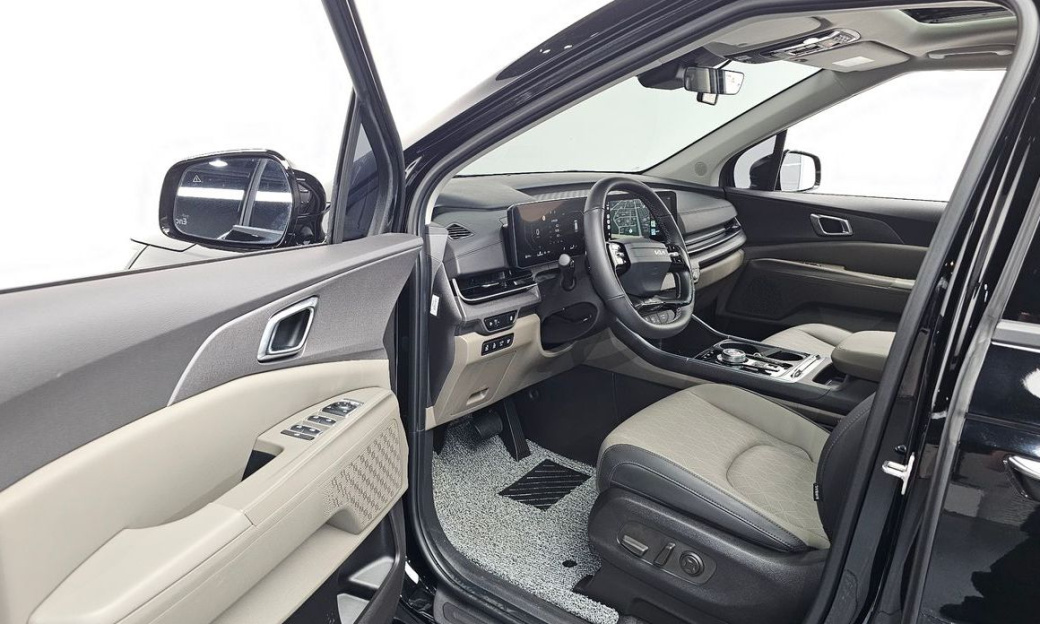 Kia Carnival 9-Seater Noblesse, 2025