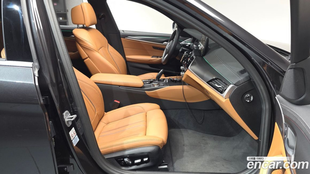 BMW 5-Series 520i M Sport, 2023