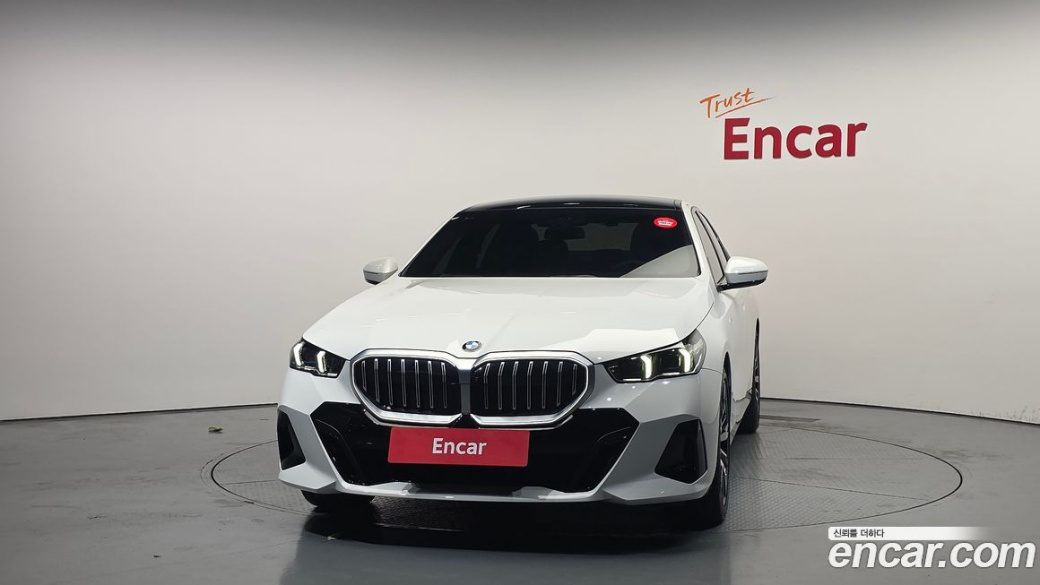 BMW 5-Series 530i xDrive M Sport, 2024