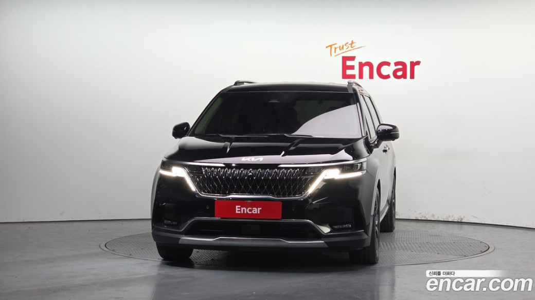 Kia Carnival 7-Seater Signature, 2023