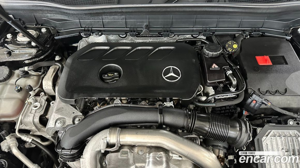 Mercedes-Benz GLB-Class GLB250 4MATIC, 2024
