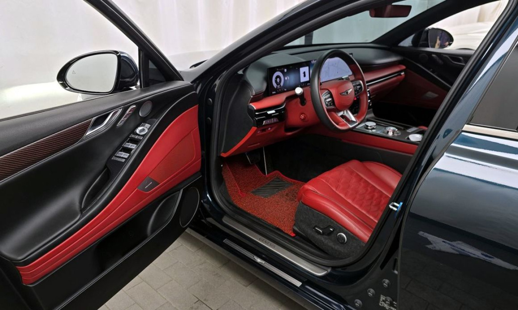 Genesis G80 Gasoline 2.5 Turbo AWD, 2025