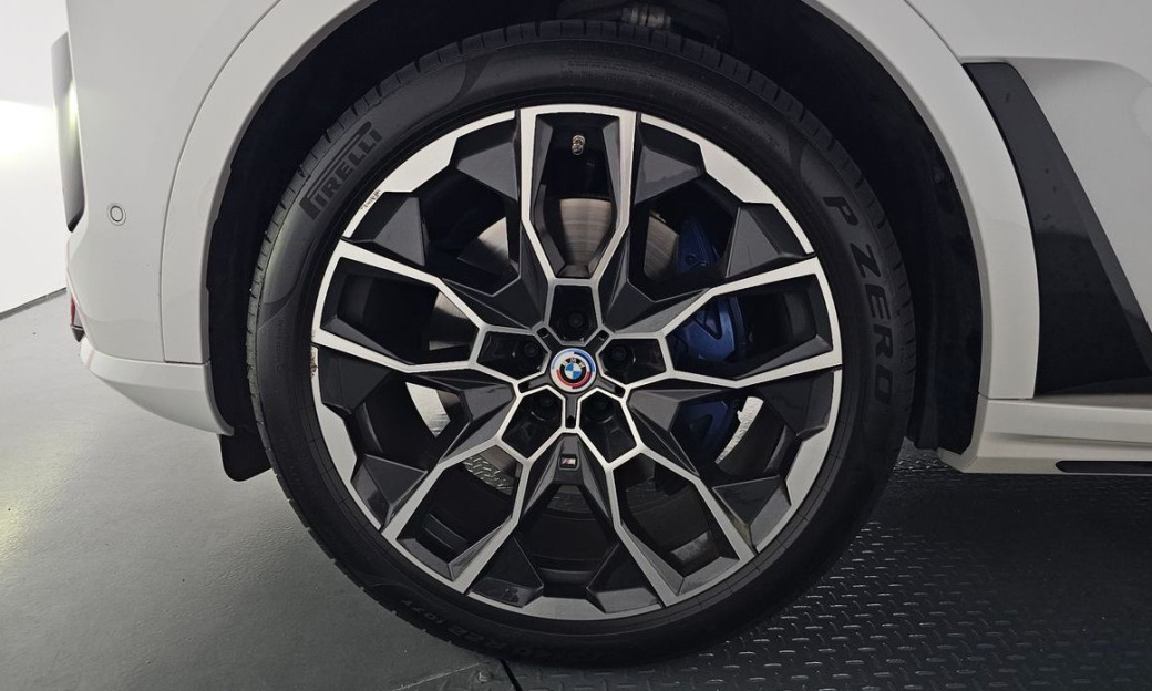 BMW X7 xDrive 40i M Sport 7STR, 2025