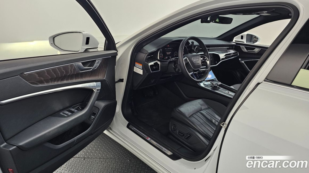 Audi A6 45 TFSI Quattro Premium, 2022