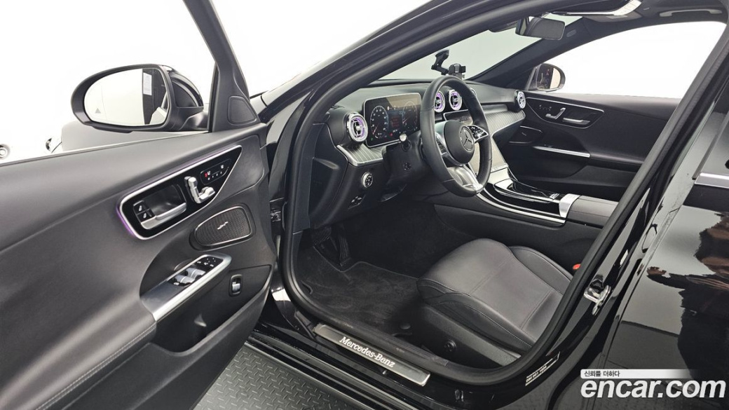 Mercedes-Benz C-Class C300 4MATIC Avantgarde, 2024