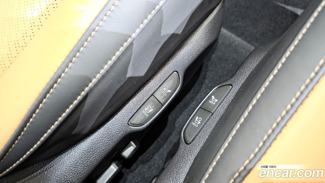 Kia Carnival 7-Seater Signature, 2023