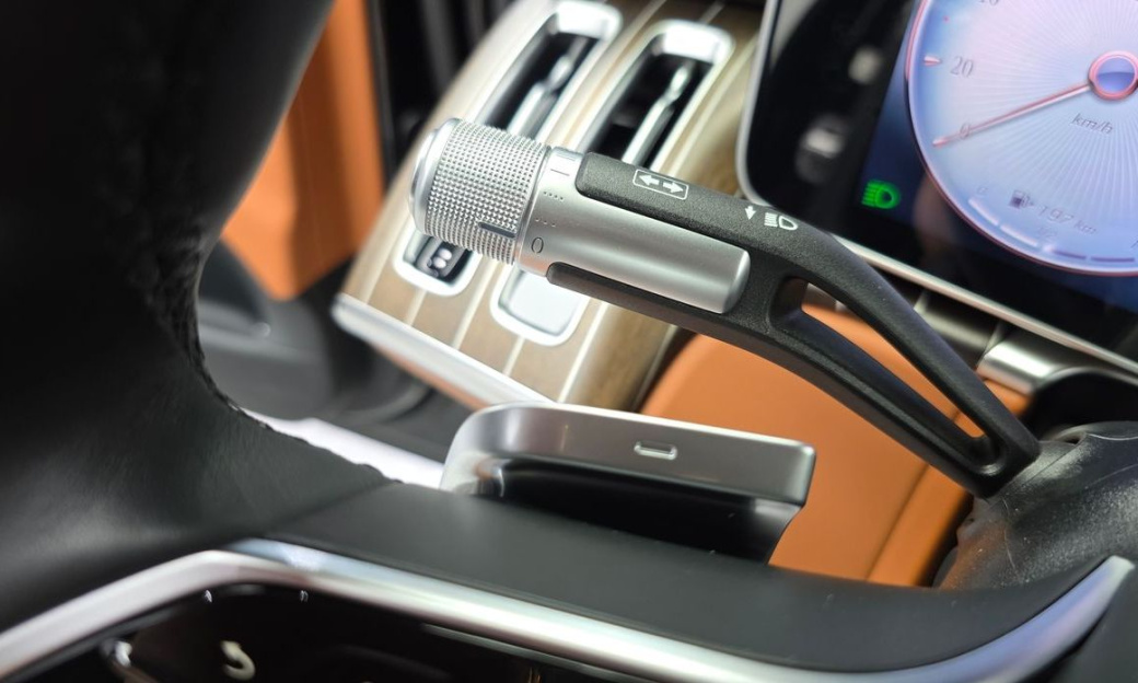 Mercedes-Benz S-Class Maybach S680 4MATIC, 2025