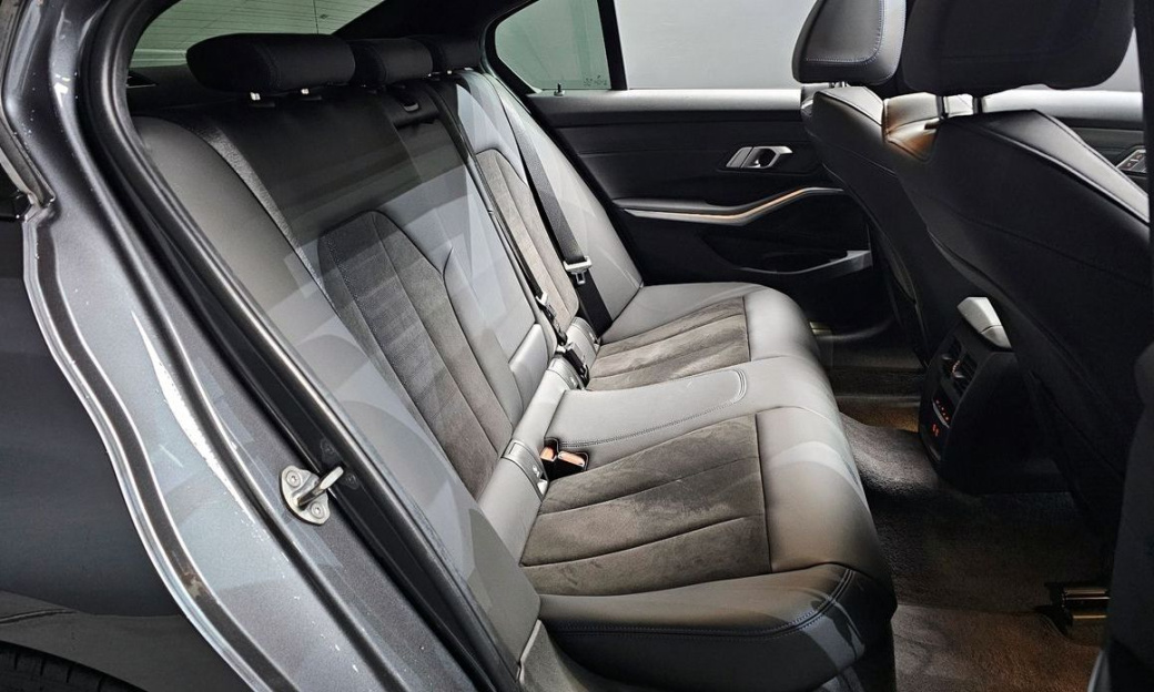 BMW 3-Series 320i M Sport, 2022