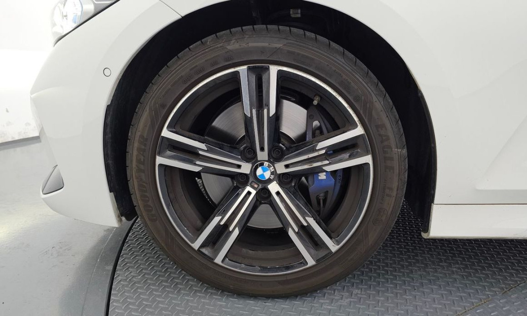 BMW 3-Series 320d Touring M Sport, 2025