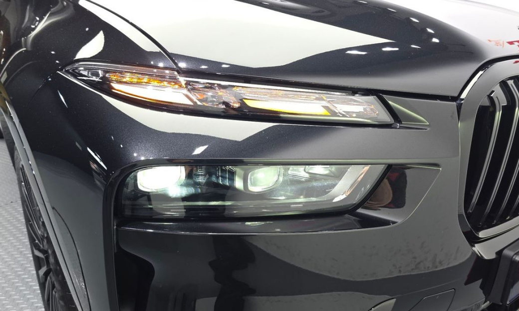 BMW X7 xDrive 40i Design Pure Excellence 7-Seater, 2025