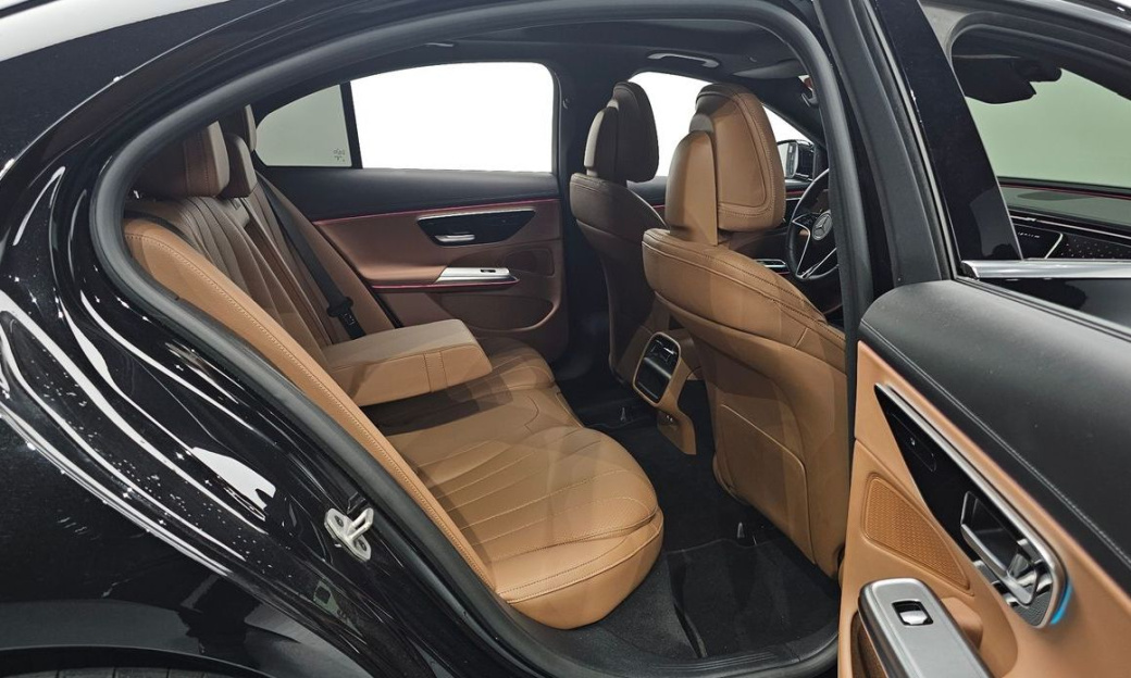 Mercedes-Benz E-Class E220d 4MATIC Exclusive, 2024