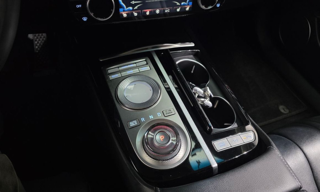 Genesis G80 Gasoline 2.5 Turbo AWD, 2022