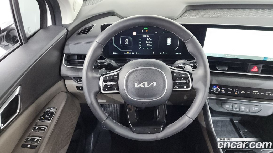 Kia Carnival 9-Seater Noblesse, 2024