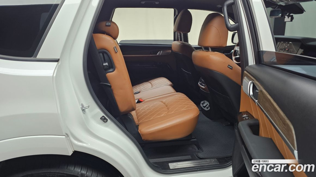 Kia Mohave Diesel 3.0 4WD 7-Seater, 2022