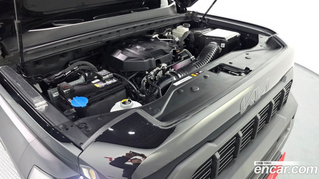 Kia Tasman 2.5T Gasoline 4WD, 2026