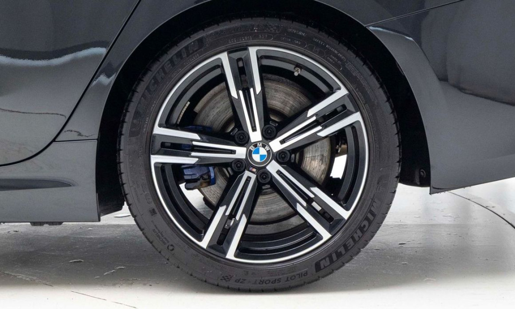 BMW 3-Series 320i M Sport, 2023