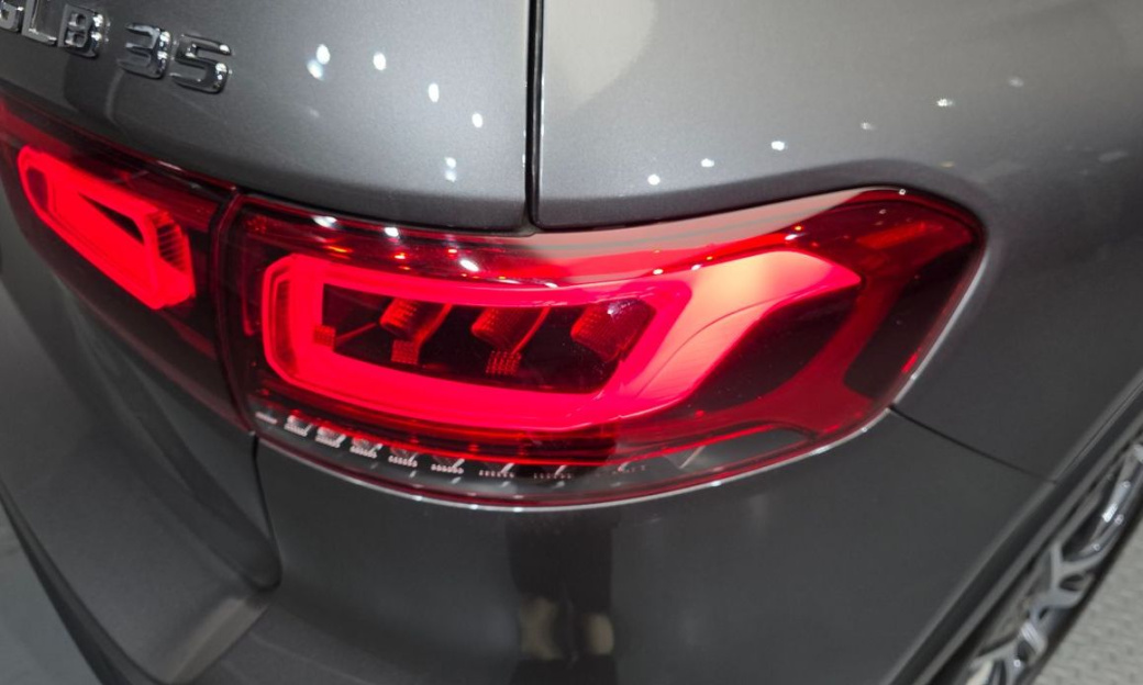 Mercedes-Benz GLB-Class AMG GLB35 4MATIC, 2023