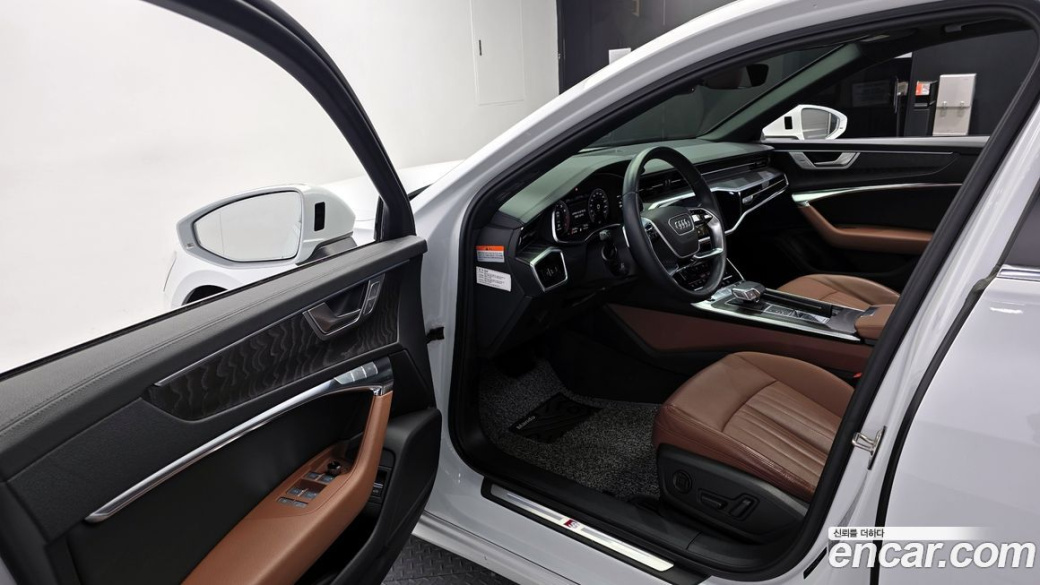 Audi A6 45 TFSI, 2023