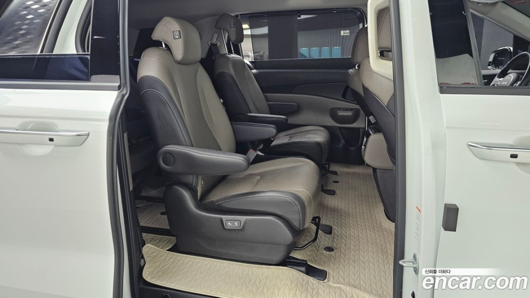 Kia Carnival 9-Seater Noblesse, 2025