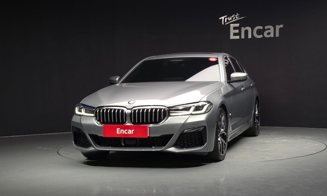 BMW 5-Series 530i M Sport Package, 2023