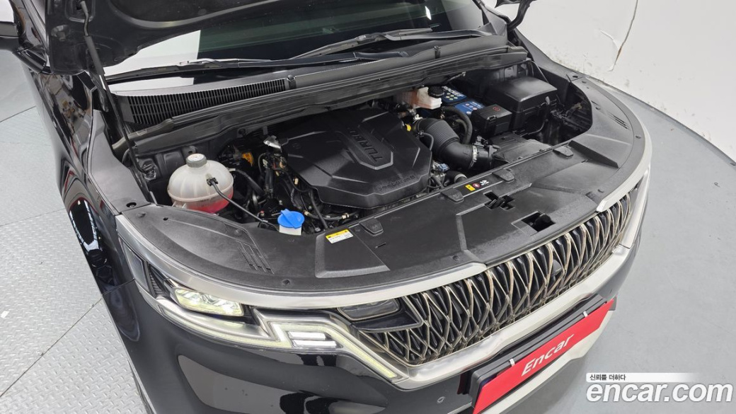Kia Carnival 9-Seater Signature, 2023