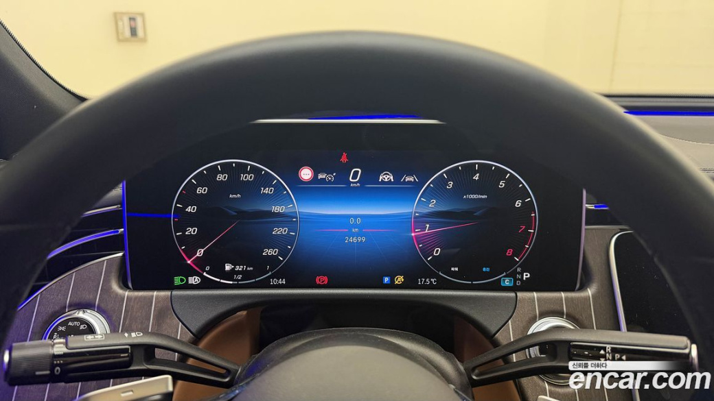 Mercedes-Benz E-Class E300 4MATIC Exclusive, 2024