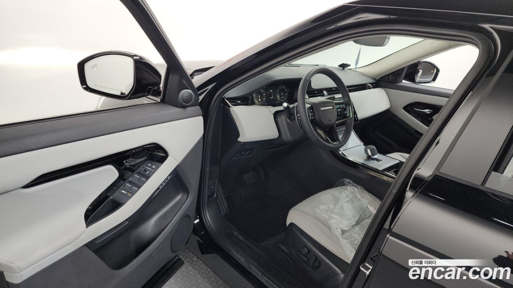 Land Rover Range Rover Evoque P250 S, 2025