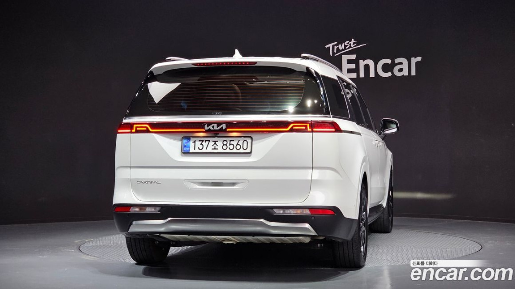 Kia Carnival 7-Seater Signature, 2023