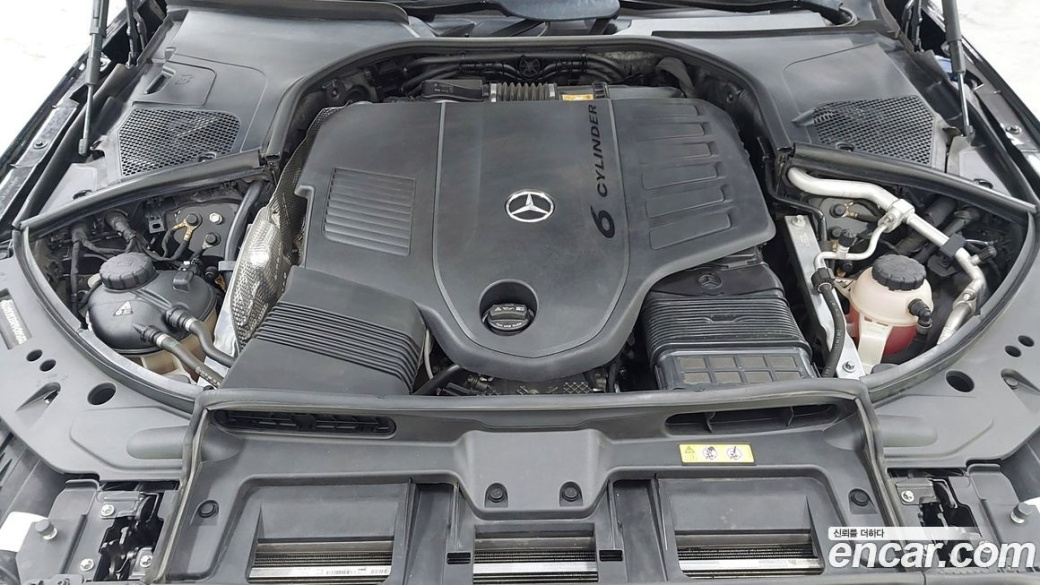 Mercedes-Benz S-Class S500L 4MATIC, 2022