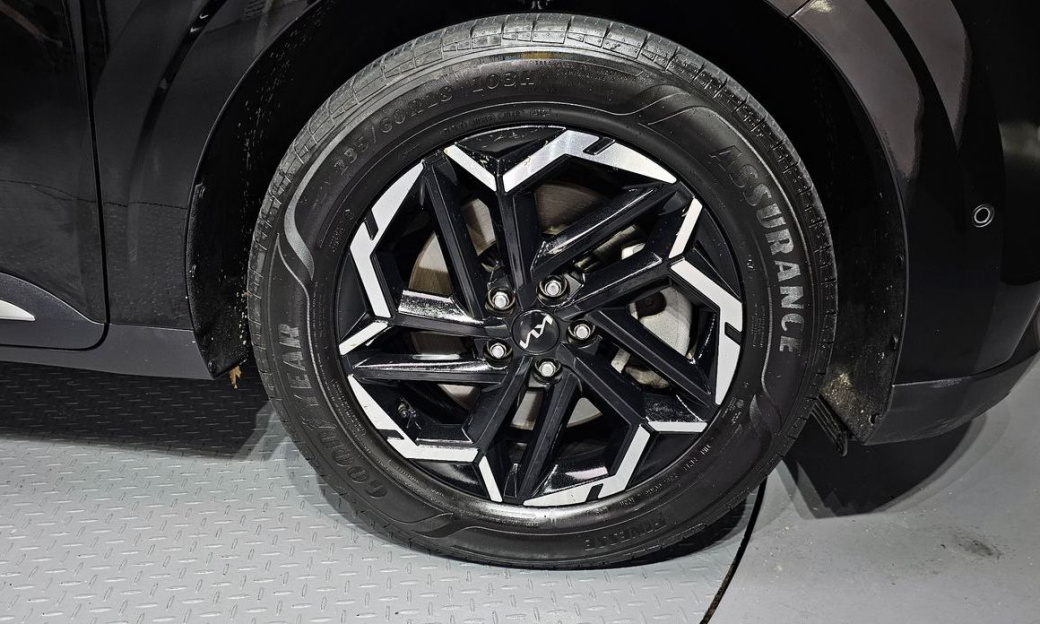 Kia Carnival 9-Seater Noblesse, 2025